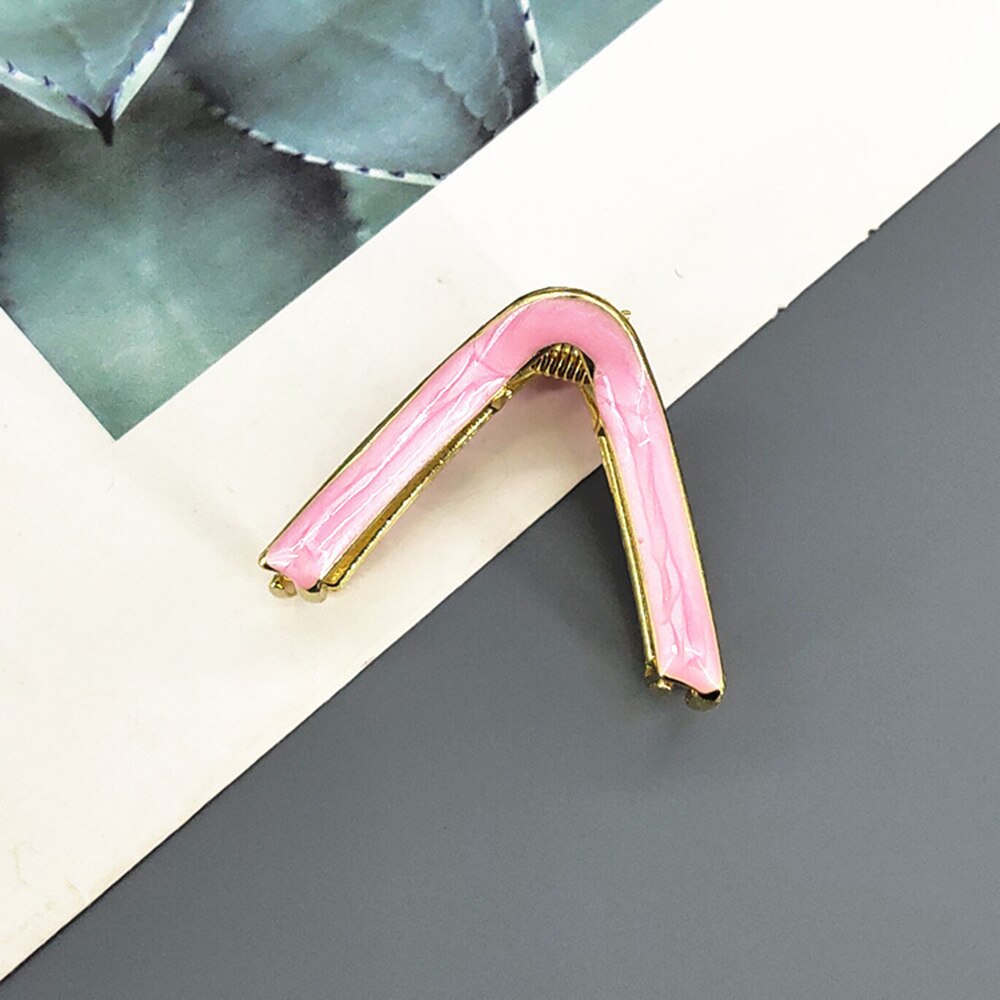 Fashion v-shaped hair clip