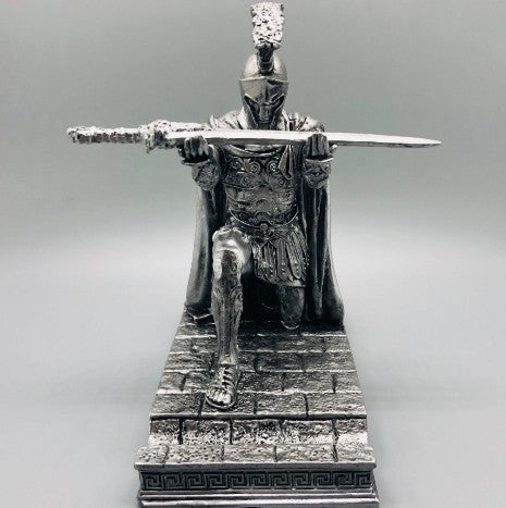 Elegant and Noble Knight Pen Holder