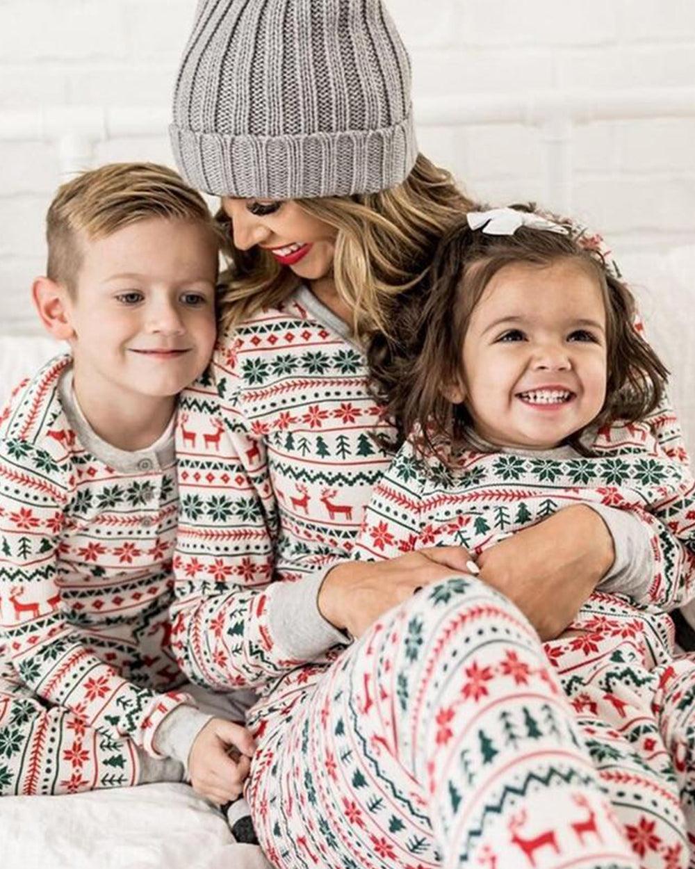 Christmas Deer Snowflake Print Pajamas