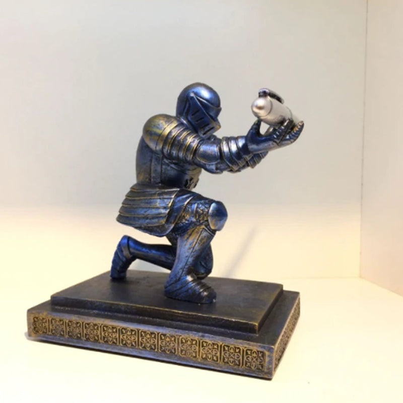 Elegant and Noble Knight Pen Holder