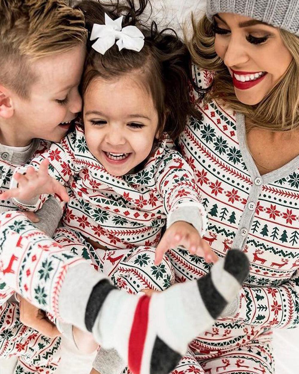 Christmas Deer Snowflake Print Pajamas